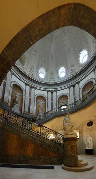 No photo description available.