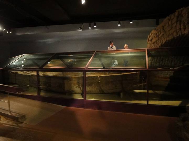 No photo description available.