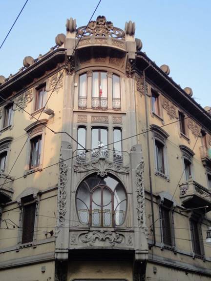 No photo description available.