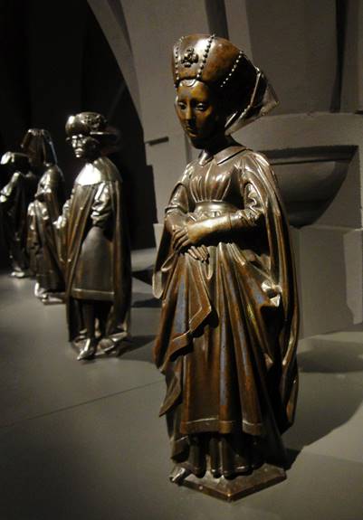 May be an image of 1 person