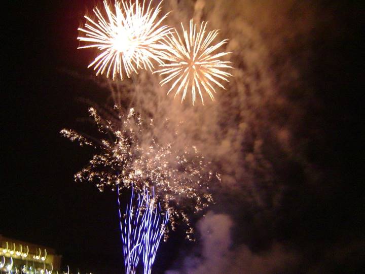 No photo description available.